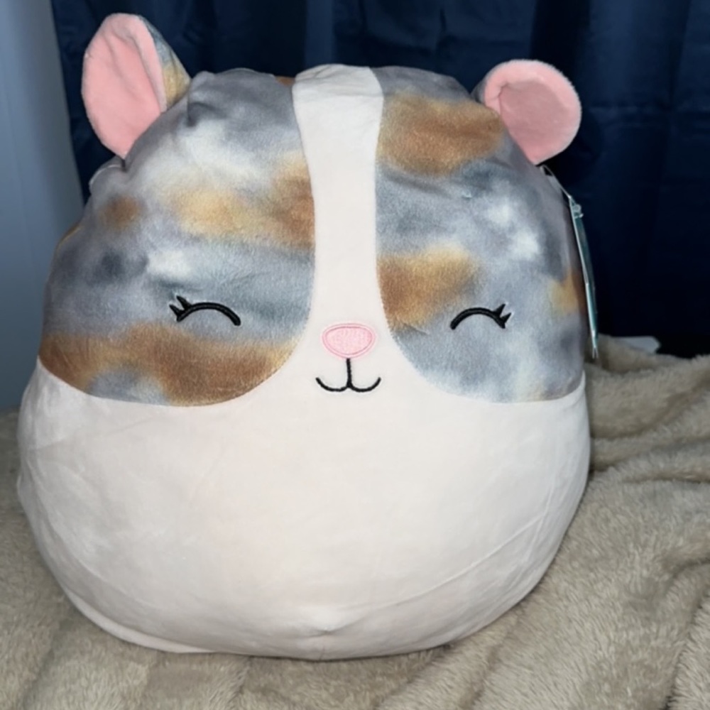 Squishmallow PAX the hamster